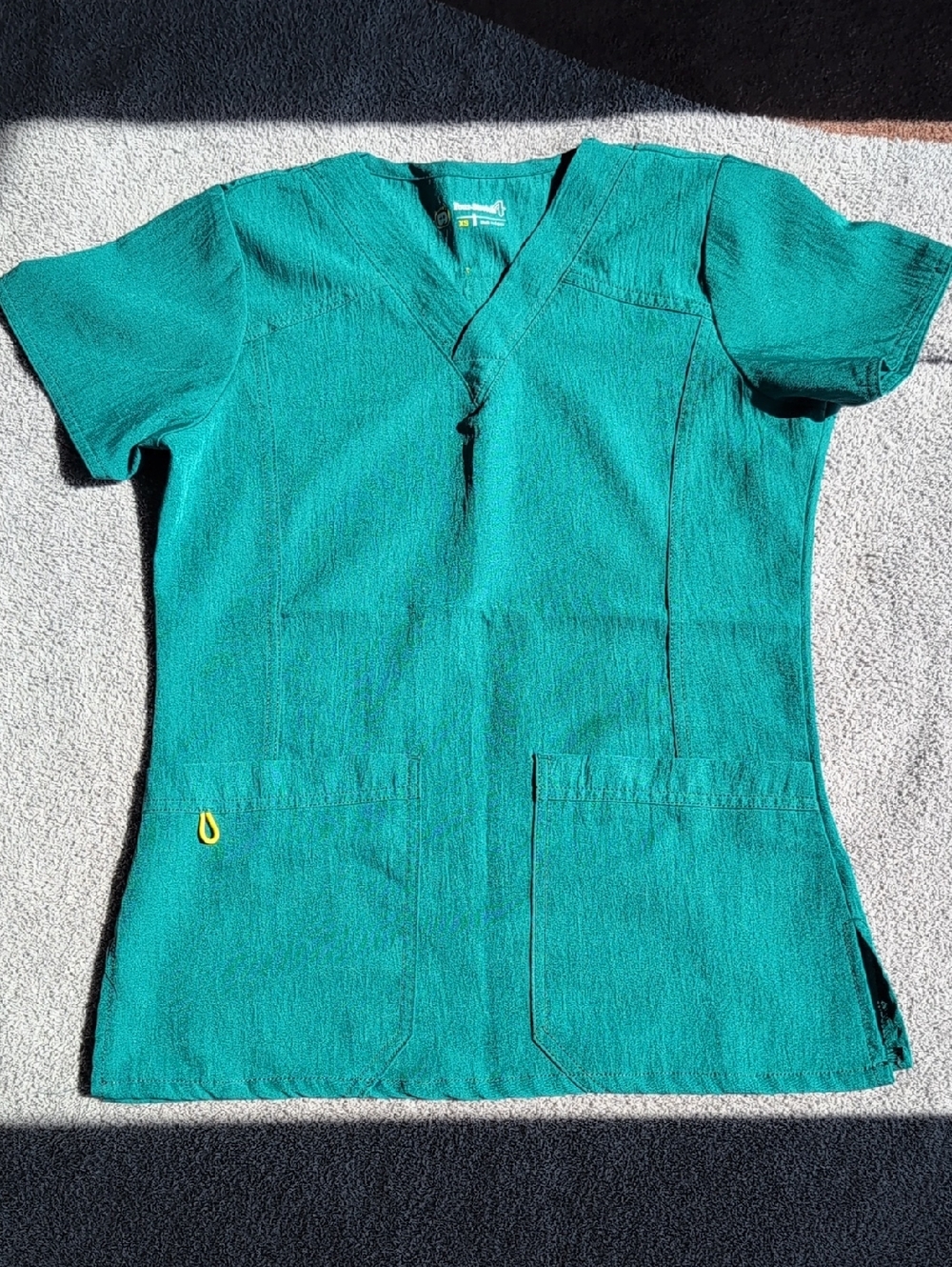 NWOT WonderWink Green Scrub Top size XS